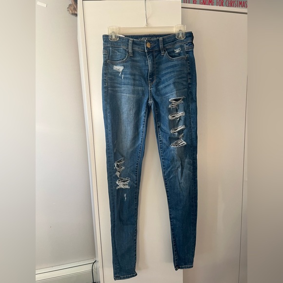 American Eagle Super Stretch Ripped Jeggings, size US 2 Long - Picture 1 of 2